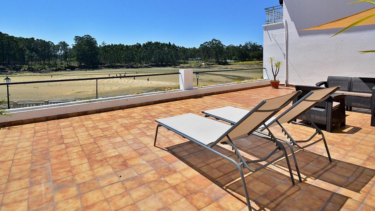 Piso De Playa Con Terraza En El Centro De Vilanova Villanueva De Arosa Luaran gambar